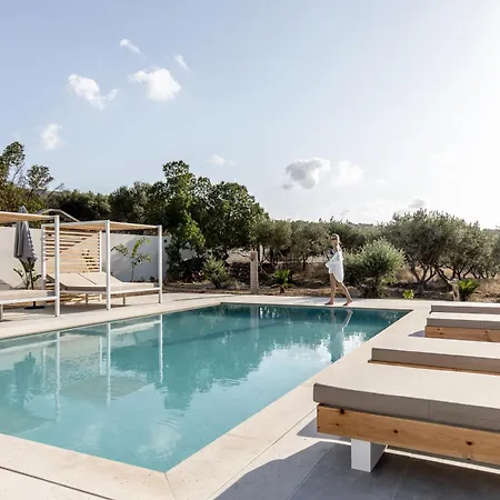 Nola - Nomadic Luxury *