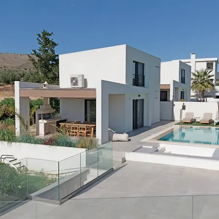 Nola - Nomadic Luxury Villa