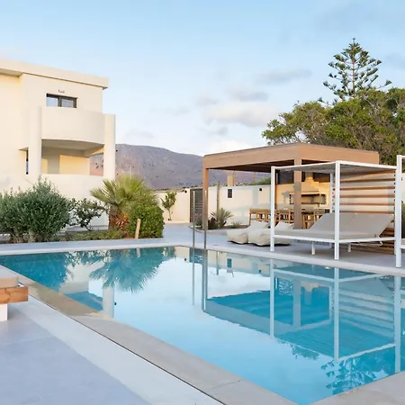 Nola - Nomadic Luxury Villa *