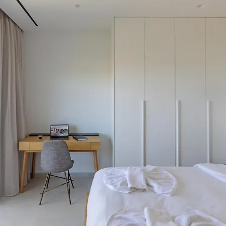 Nola - Nomadic Luxury *